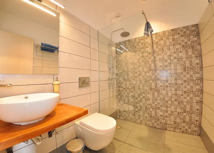 Hill * Πέλεκας