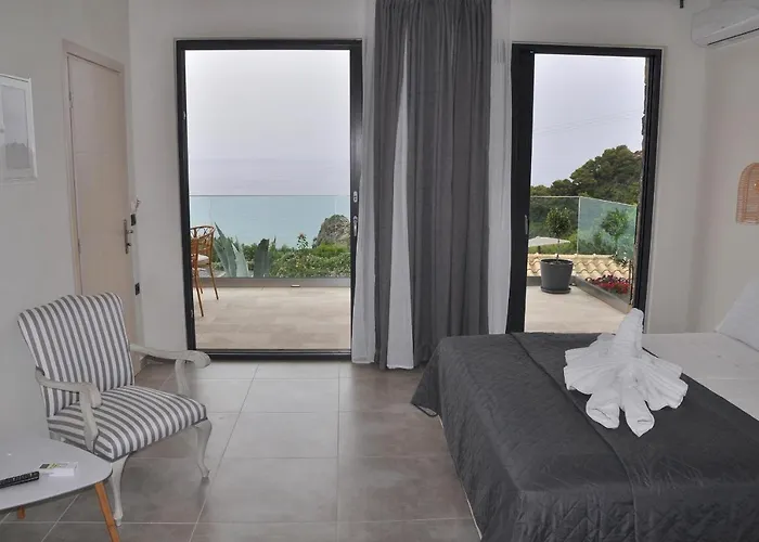 Hill * Πέλεκας